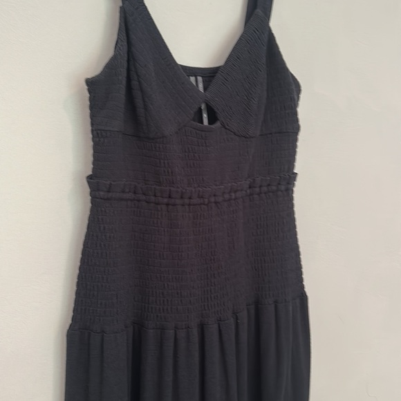 NEW Anthropologie Smocked Bodice Tiered Cut Out Maxi Dress black Small - Picture 5 of 5